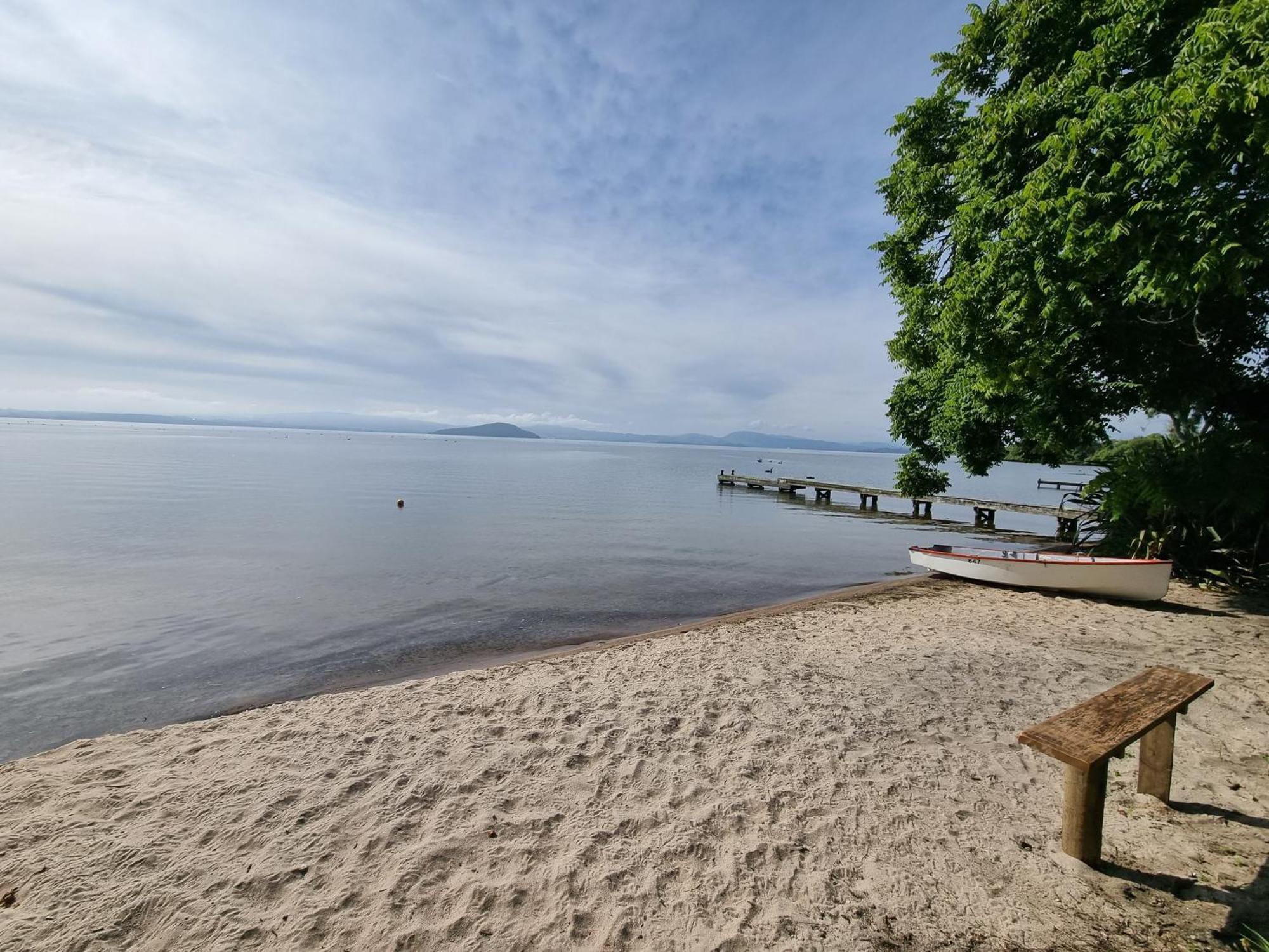 Lake Haven - On The Lakefront Villa Hamurana Exterior foto